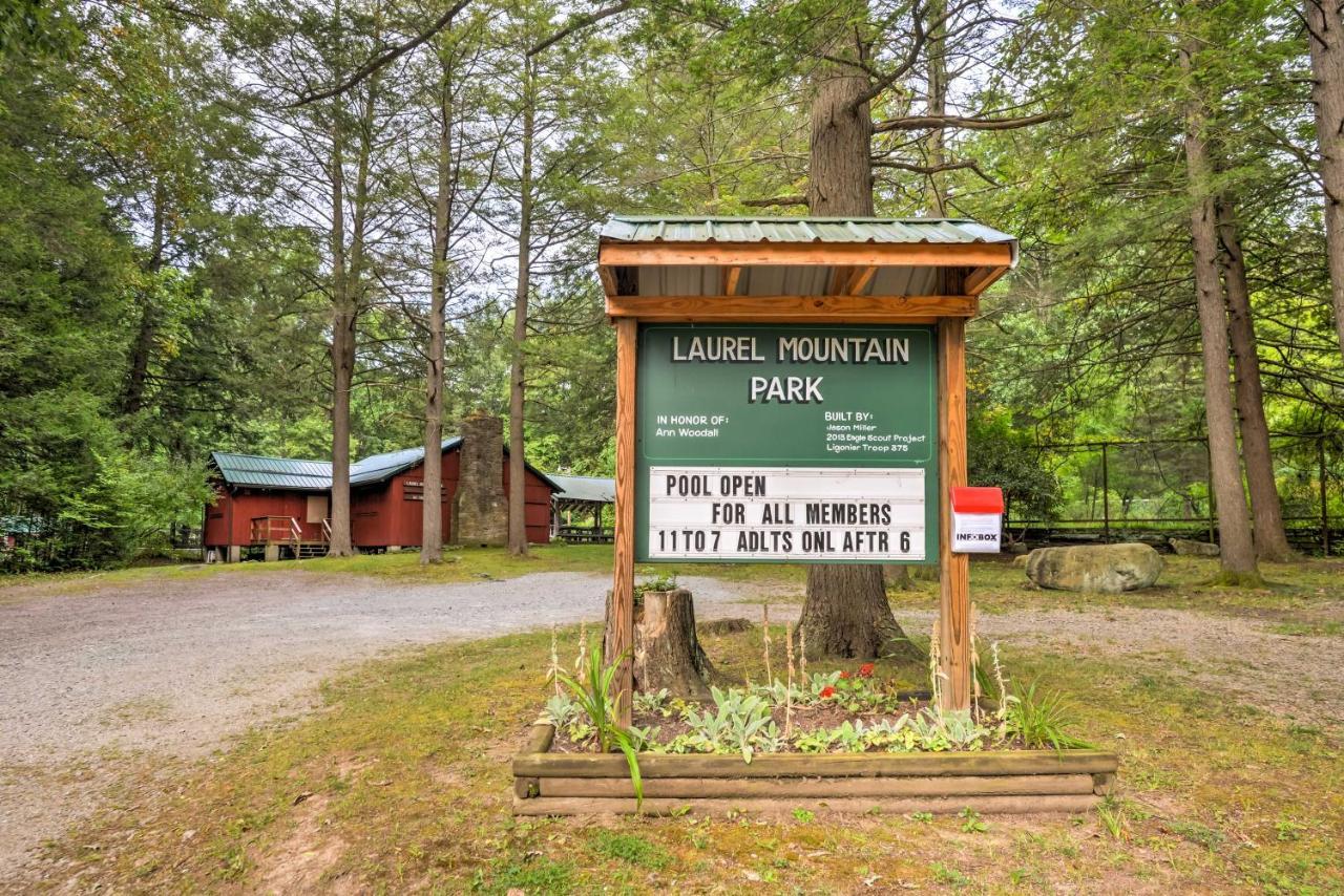 Pet-Friendly Pennsylvania Vacation Rental With Pool! Laughlintown エクステリア 写真