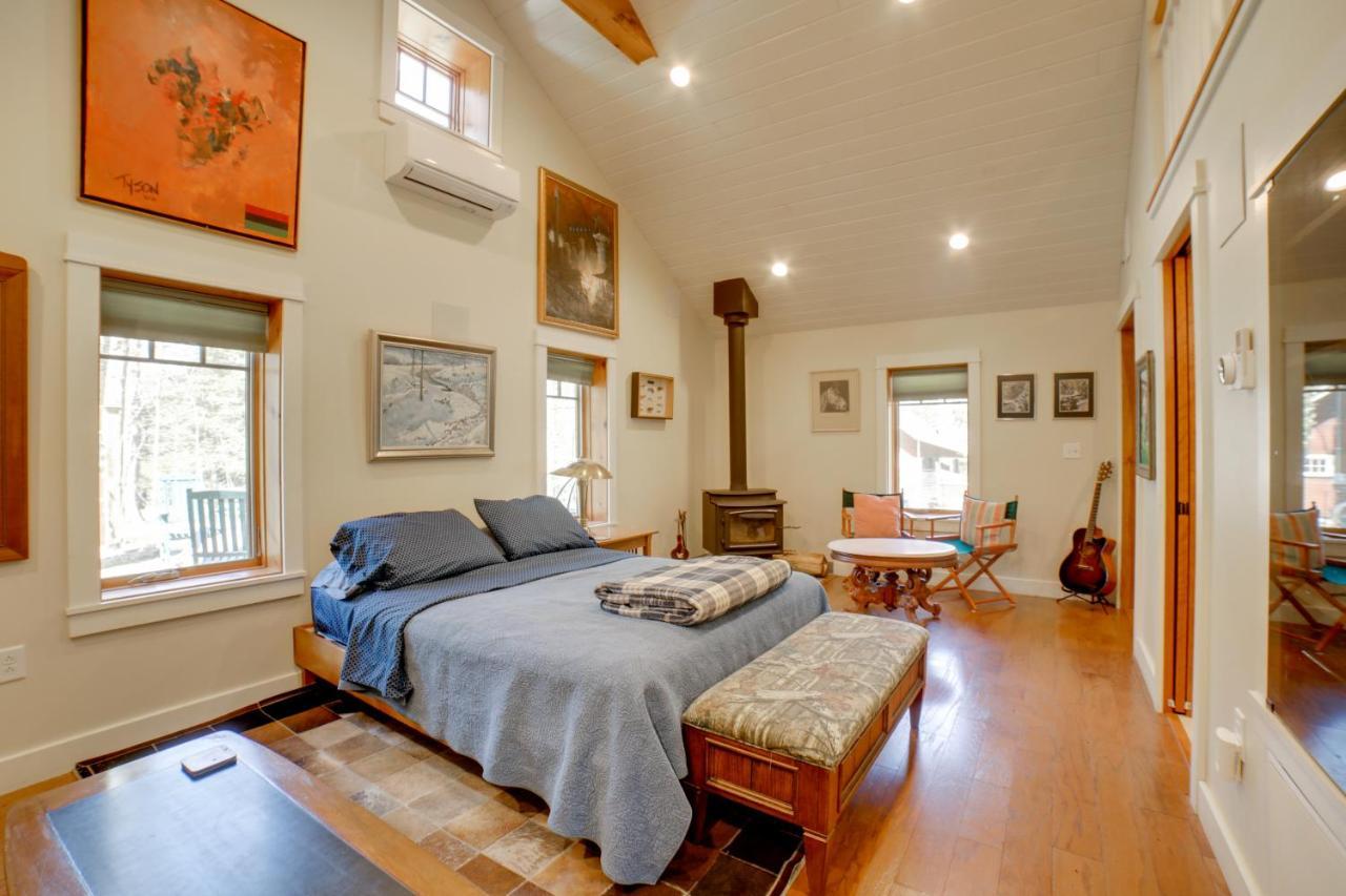 Pet-Friendly Pennsylvania Vacation Rental With Pool! Laughlintown エクステリア 写真