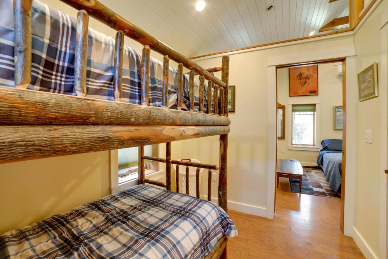 Pet-Friendly Pennsylvania Vacation Rental With Pool! Laughlintown エクステリア 写真